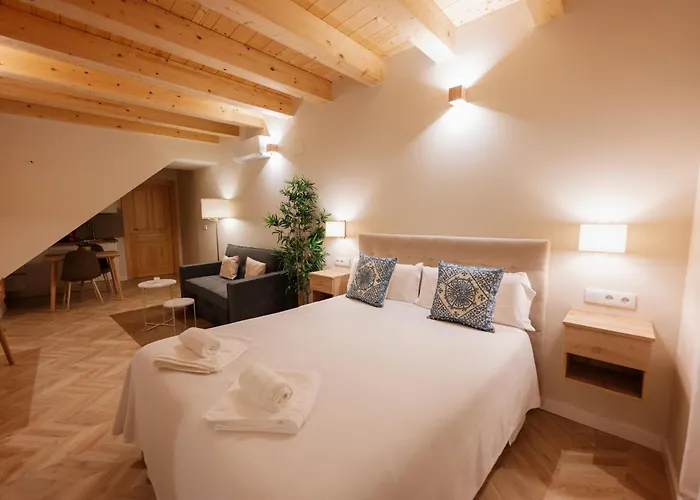 Casa Cancho 2 - La Guarnicioneria *